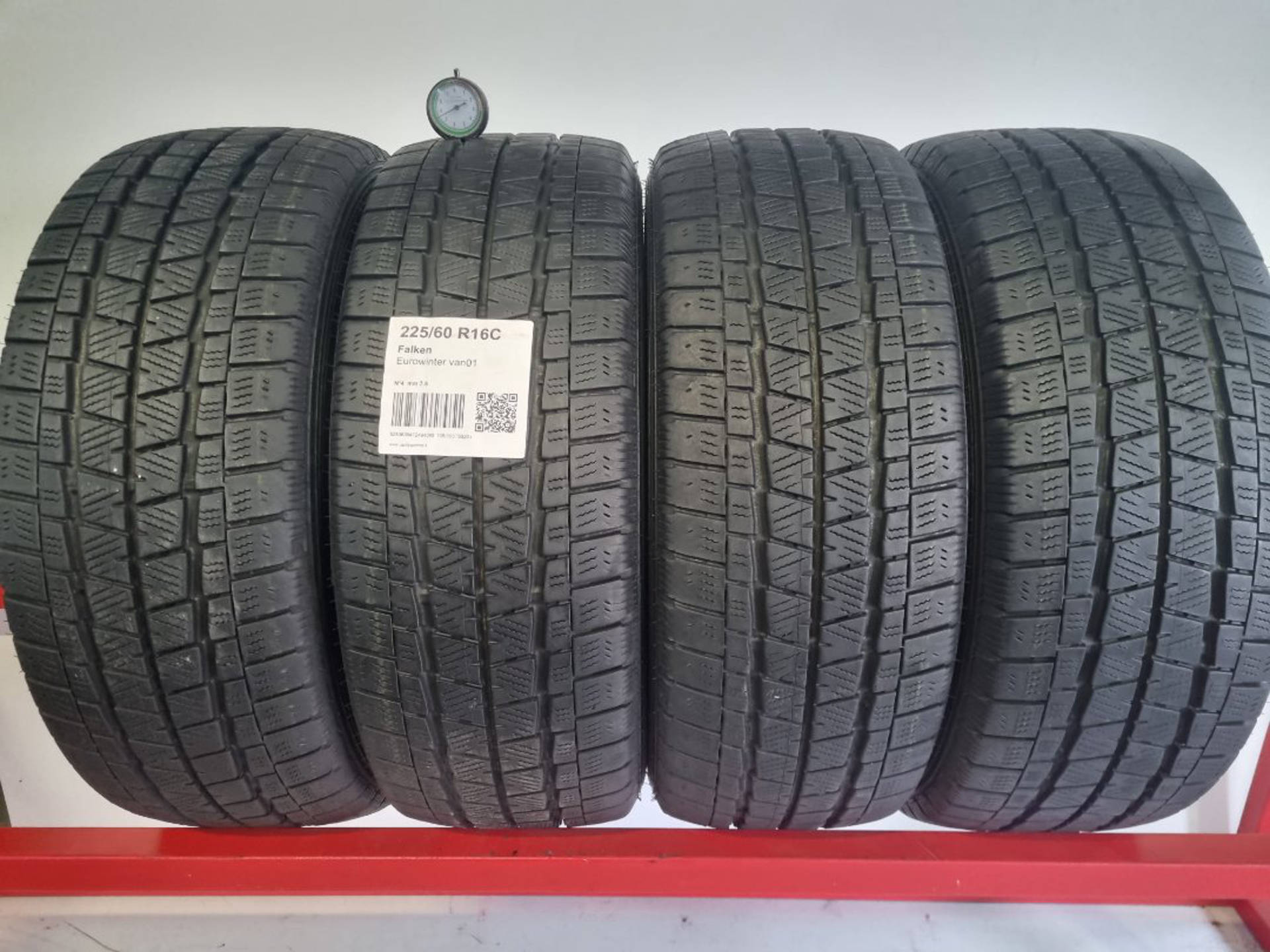 Pneumatico usato Falken battistrada