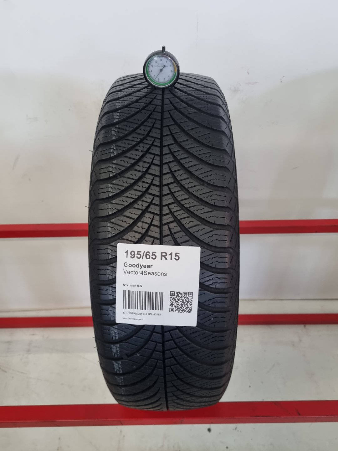 Gomma usata Goodyear Vector4Seasons 195/65 R15 Quattro Stagioni - Capital Gomme