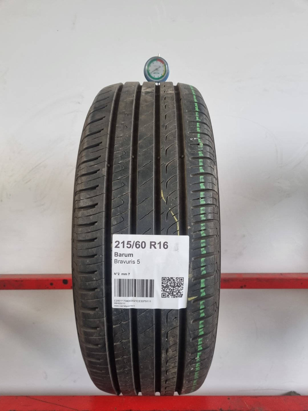Gomma usata Barum Bravuris 5 215/60 R16 Estiva - Capital Gomme