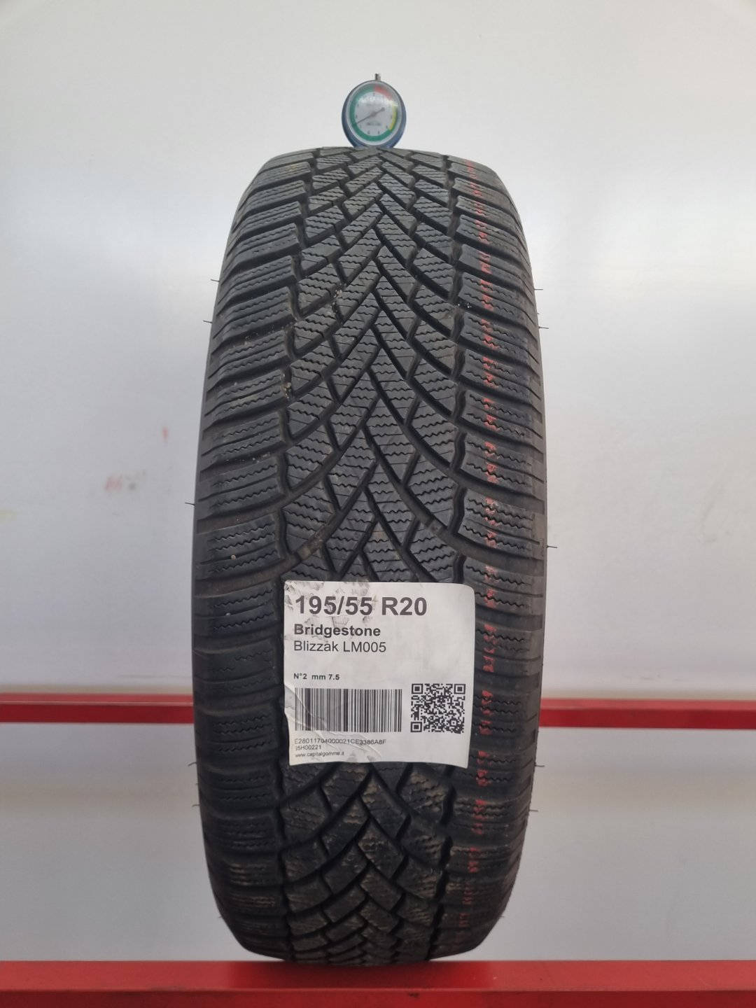 Gomma usata Bridgestone Blizzak LM005 195/55 R20 Invernale - Capital Gomme