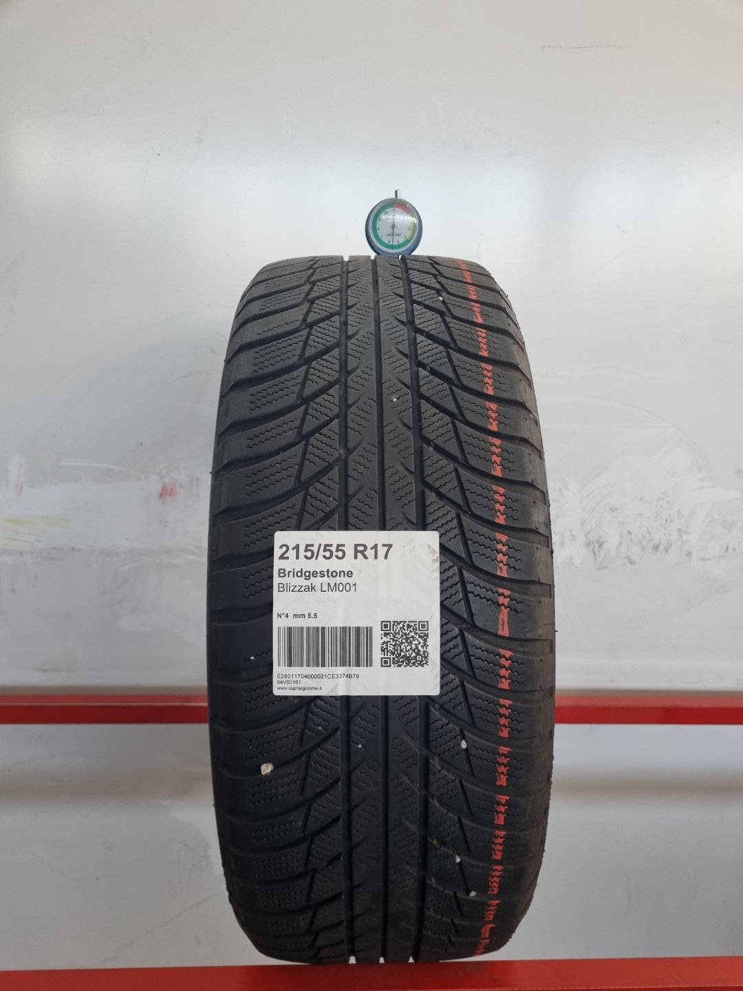 Gomma usata Bridgestone Blizzak LM001 215/55 R17 Invernale - Capital Gomme