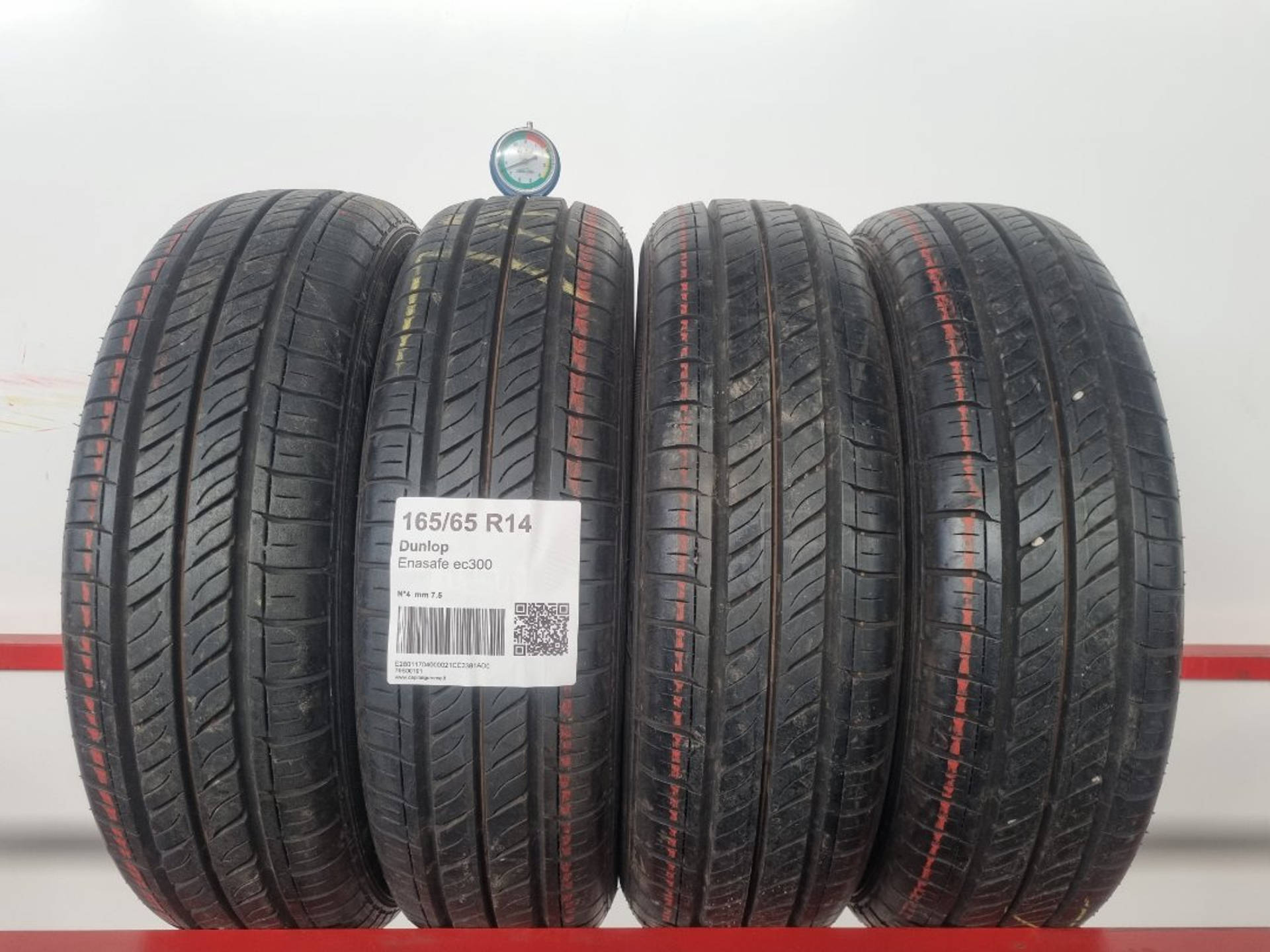 Pneumatico usato Dunlop dettaglio DOT