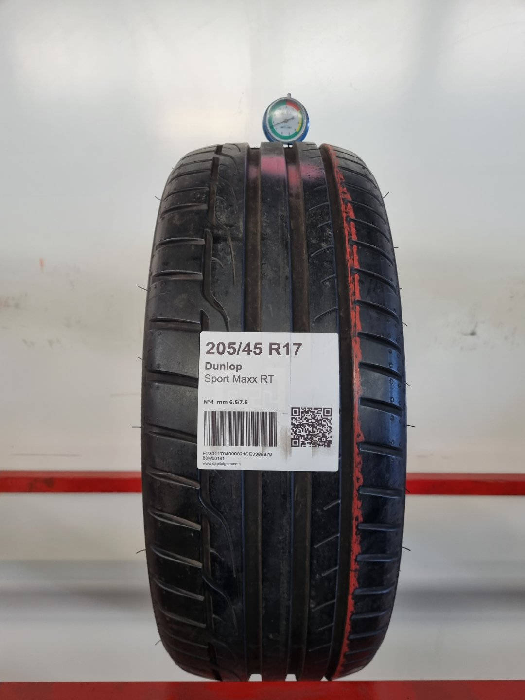 Gomma usata Dunlop Sport Maxx RT 205/45 R17 Estiva - Capital Gomme