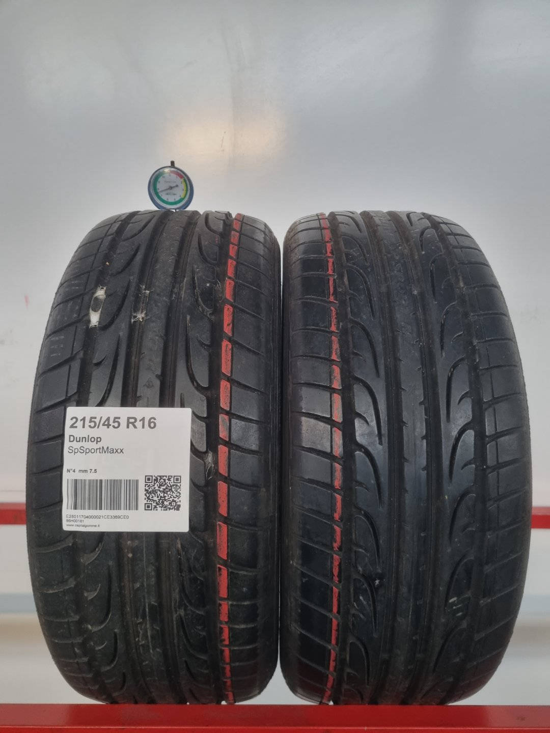 Pneumatico usato Dunlop battistrada