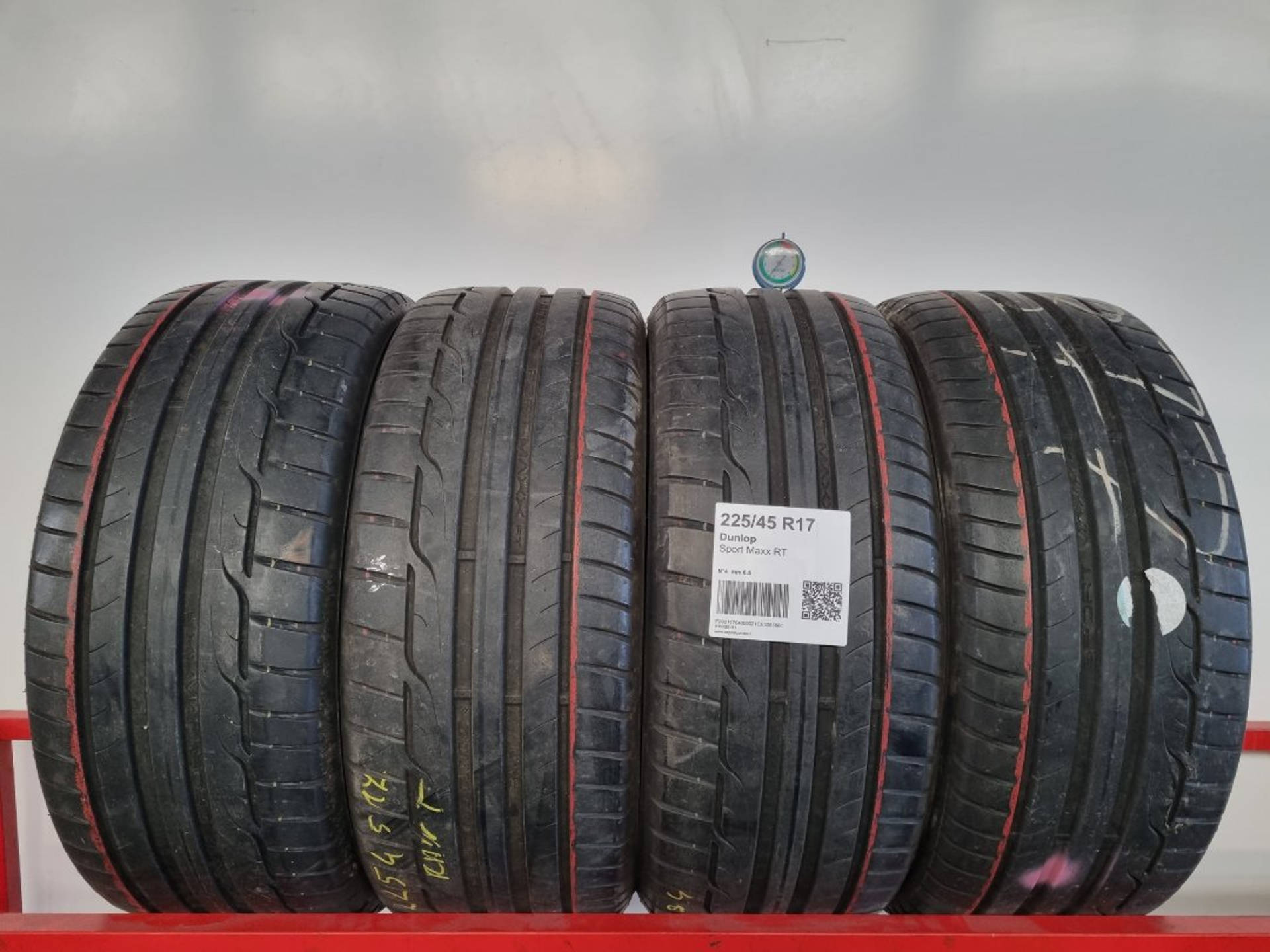 Pneumatico usato Dunlop dettaglio DOT