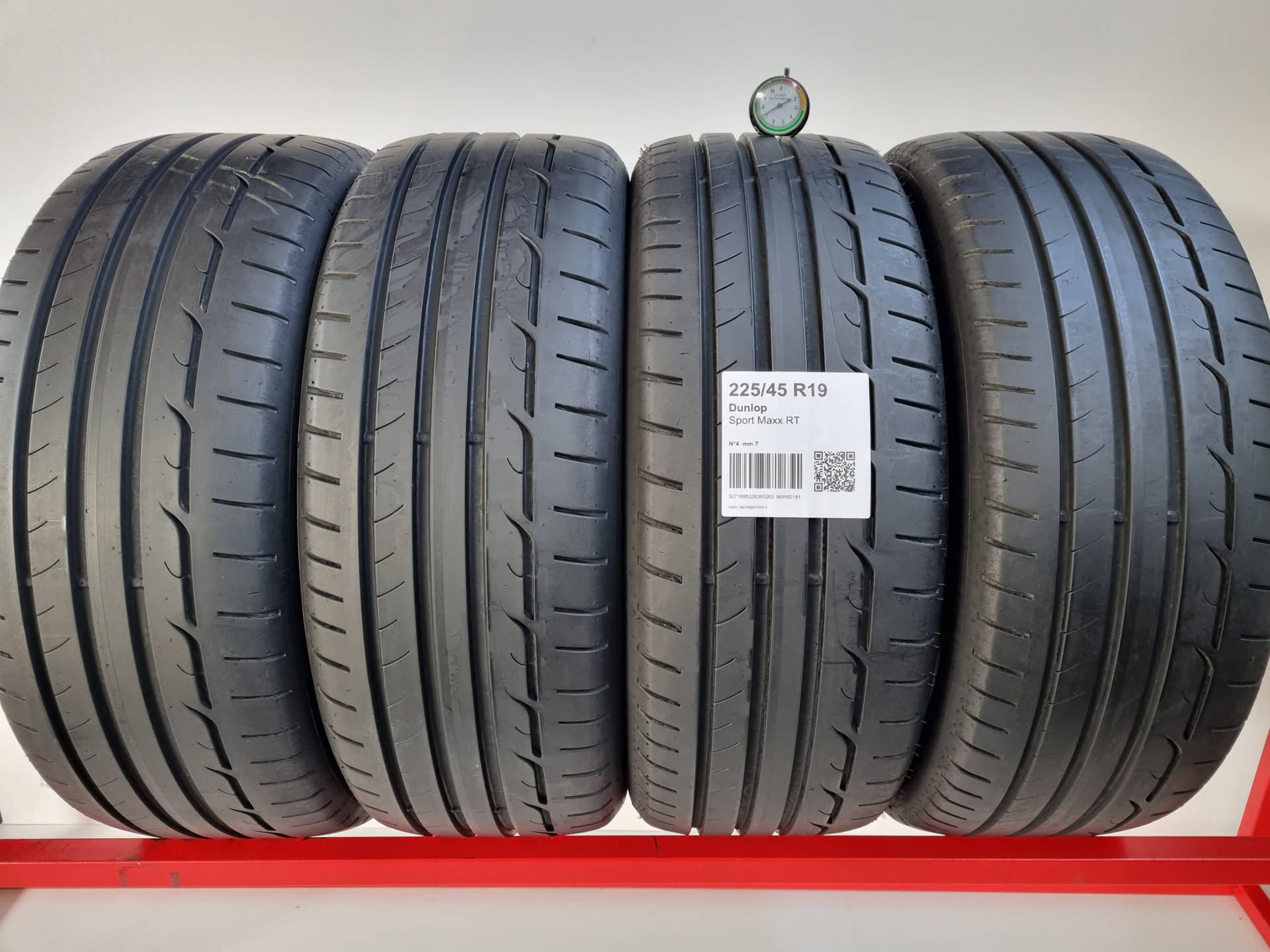 Pneumatico usato Dunlop dettaglio DOT