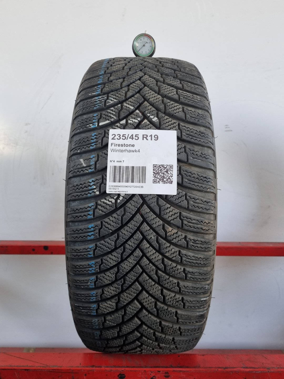 Gomma usata Firestone Winterhawk4 235/45 R19 Invernale - Capital Gomme