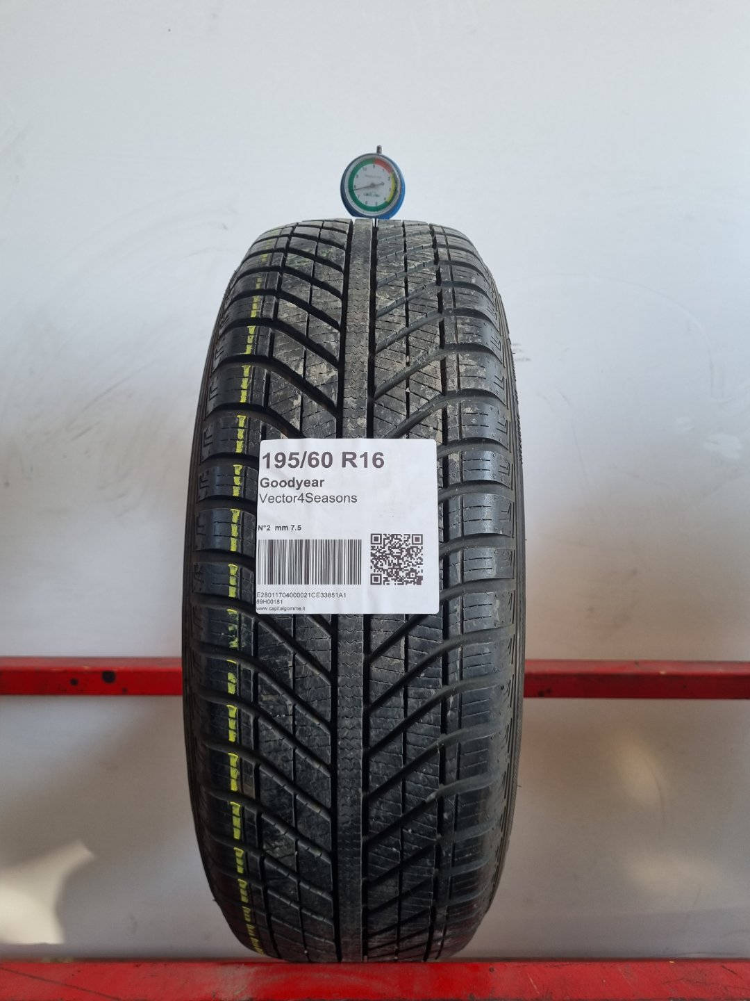 Gomma usata Goodyear Vector4Seasons 195/60 R16 Quattro Stagioni - Capital Gomme