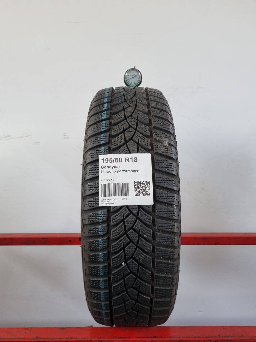 Gomma usata Goodyear Ultragrip performance 195/60 R18 Invernale - Capital Gomme