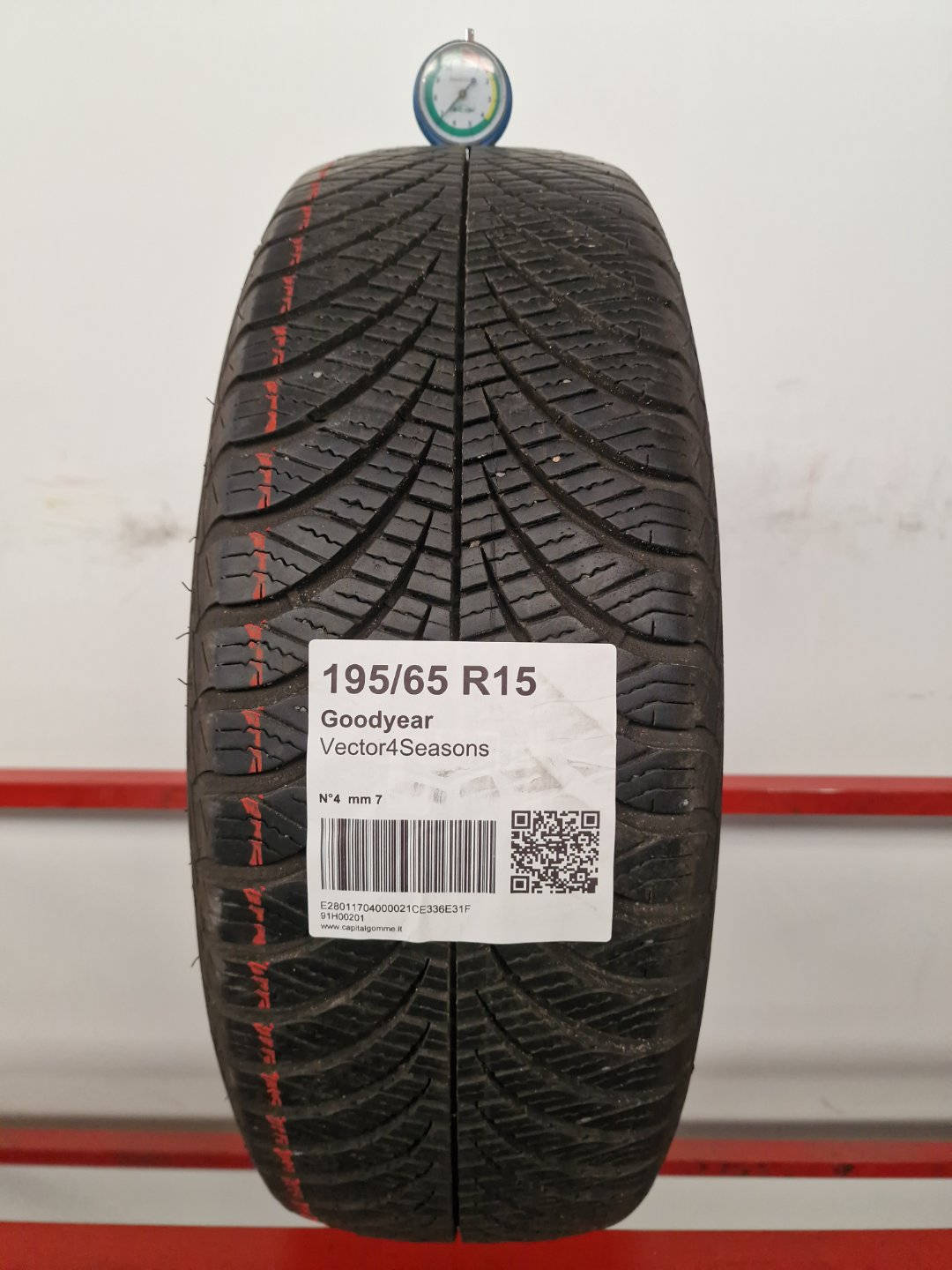 Gomma usata Goodyear Vector4Seasons 195/65 R15 Quattro Stagioni - Capital Gomme