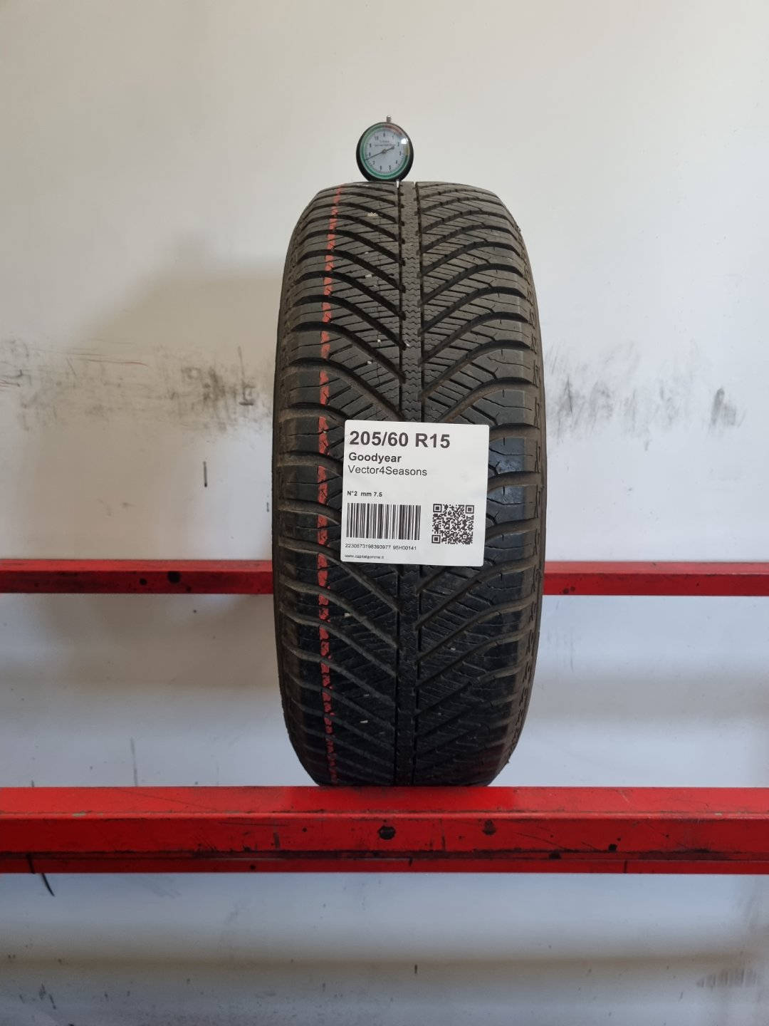 Gomma usata Goodyear Vector4Seasons 205/60 R15 Quattro Stagioni - Capital Gomme