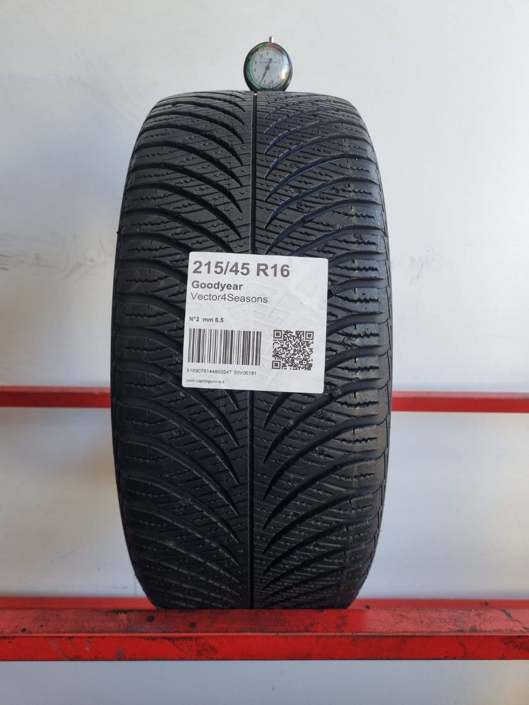 Gomma usata Goodyear Vector4Seasons 215/45 R16 Quattro Stagioni - Capital Gomme