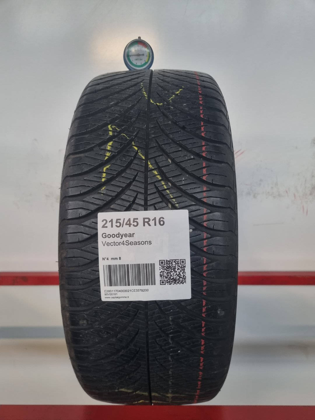 Gomma usata Goodyear Vector4Seasons 215/45 R16 Quattro Stagioni - Capital Gomme