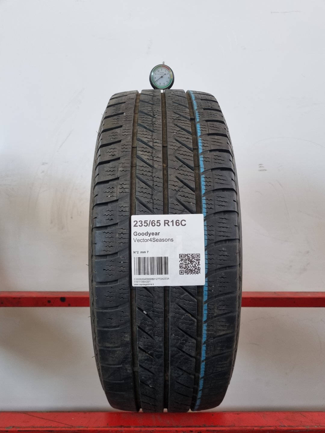 Gomma usata Goodyear Vector4Seasons 235/65 R16 Quattro Stagioni - Capital Gomme