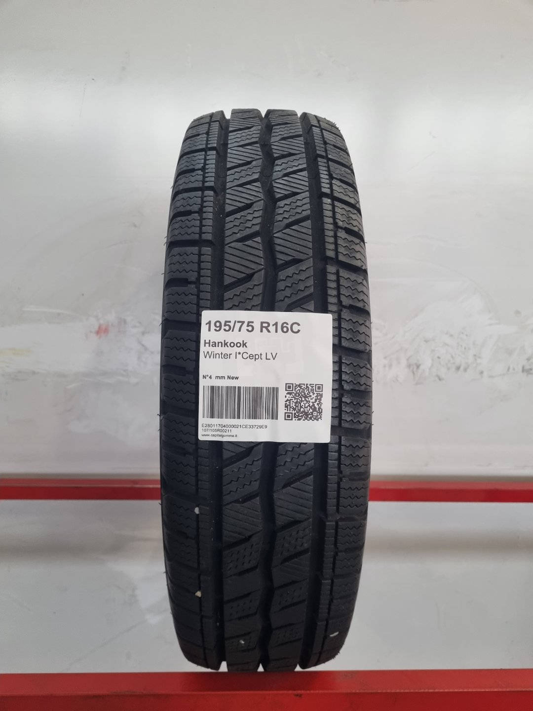 Gomma usata Hankook Winter I*Cept LV 195/75 R16 Invernale - Capital Gomme