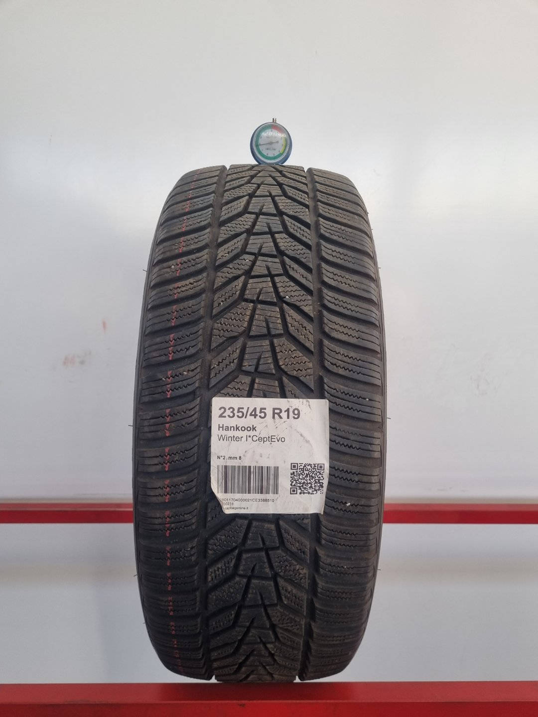 Gomma usata Hankook Winter I*CeptEvo 235/45 R19 Invernale - Capital Gomme
