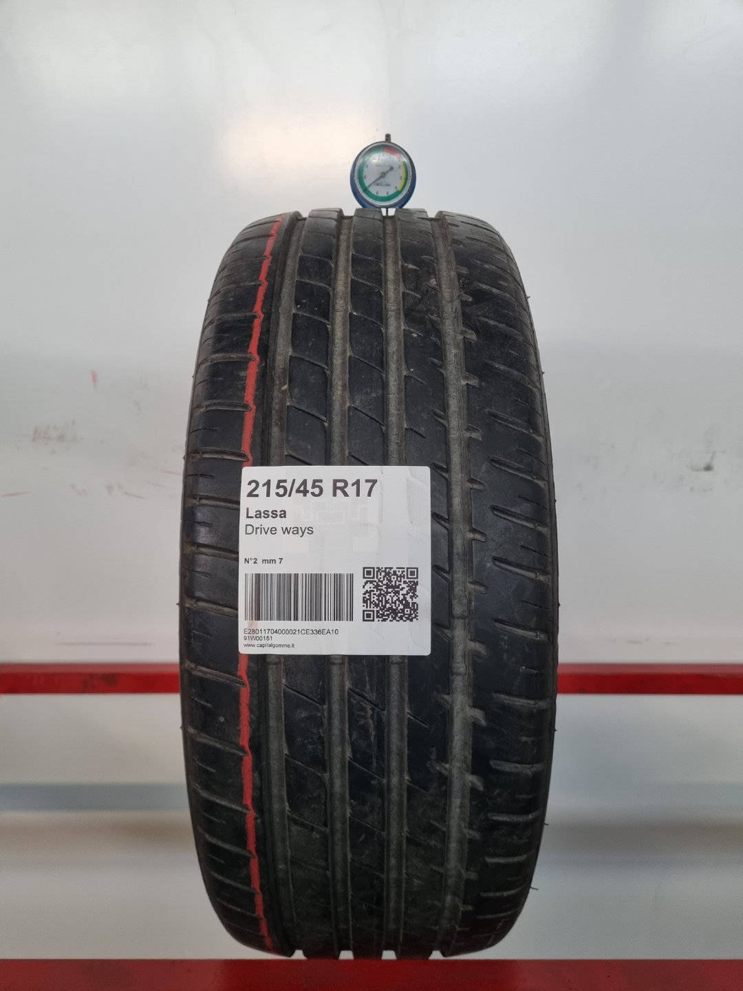Gomma usata Lassa Drive ways 215/45 R17 Estiva - Capital Gomme