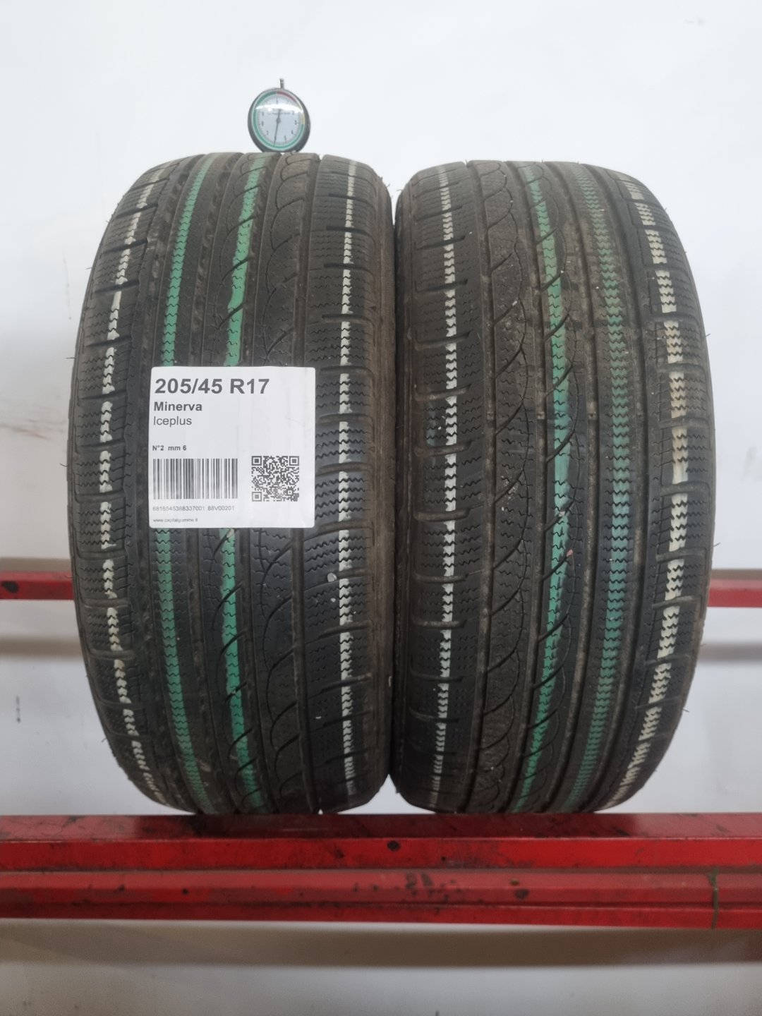 Pneumatico usato Minerva battistrada