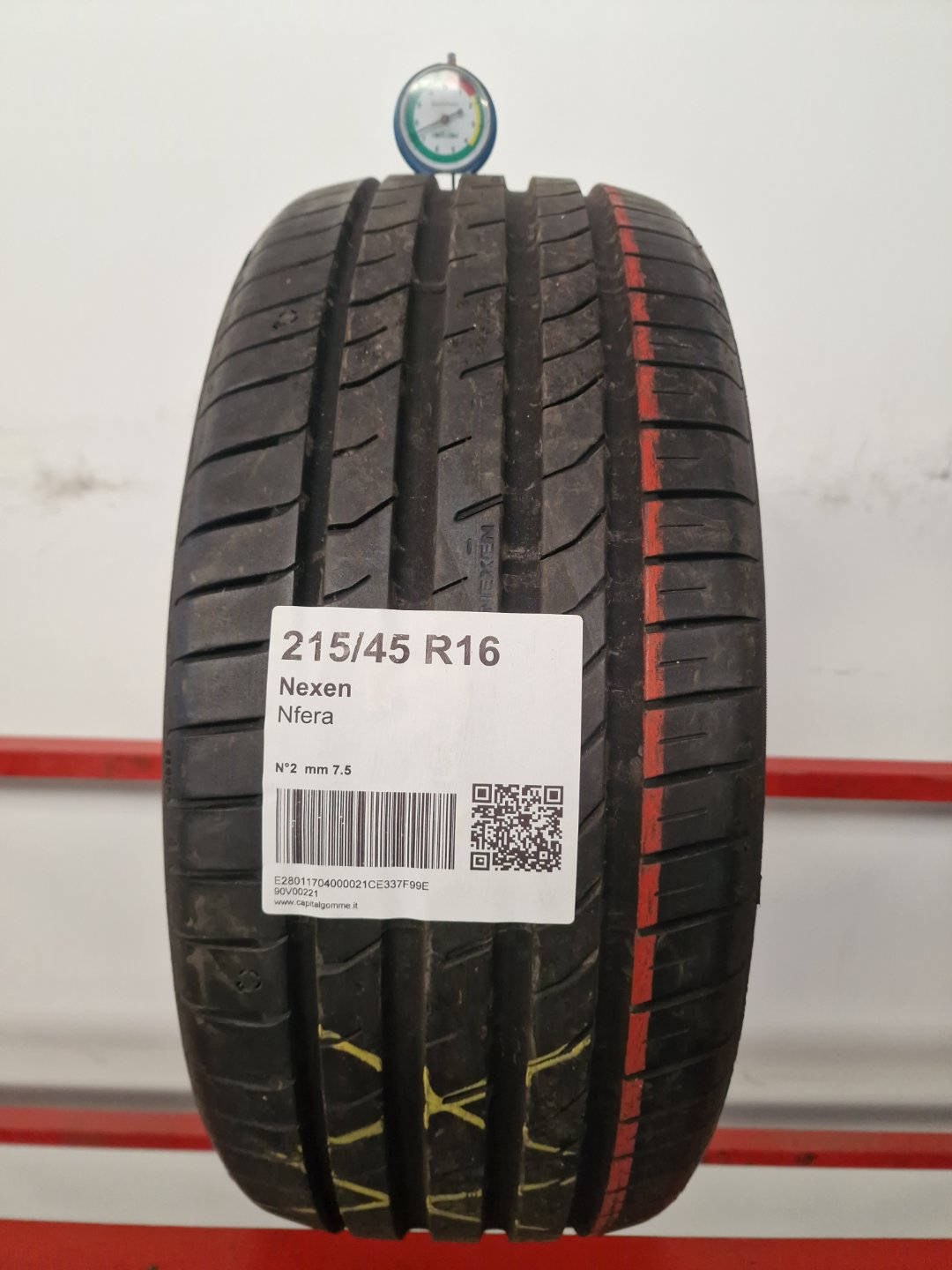 Gomma usata Nexen Nfera 215/45 R16 Estiva - Capital Gomme