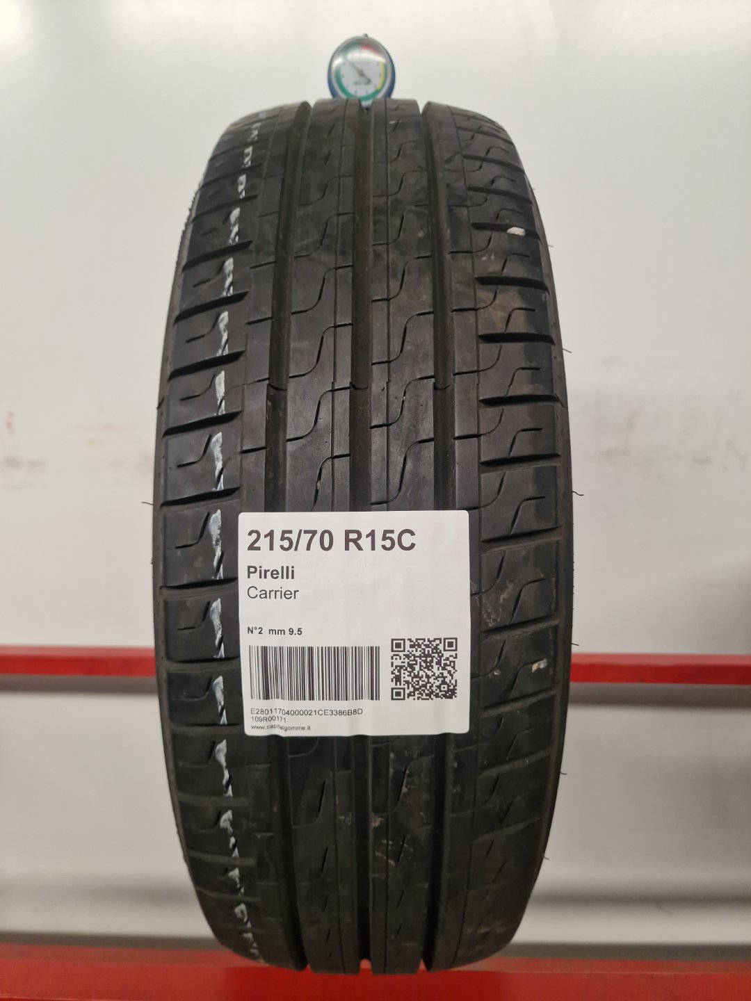 Gomma usata Pirelli Carrier 215/70 R15 Estiva - Capital Gomme