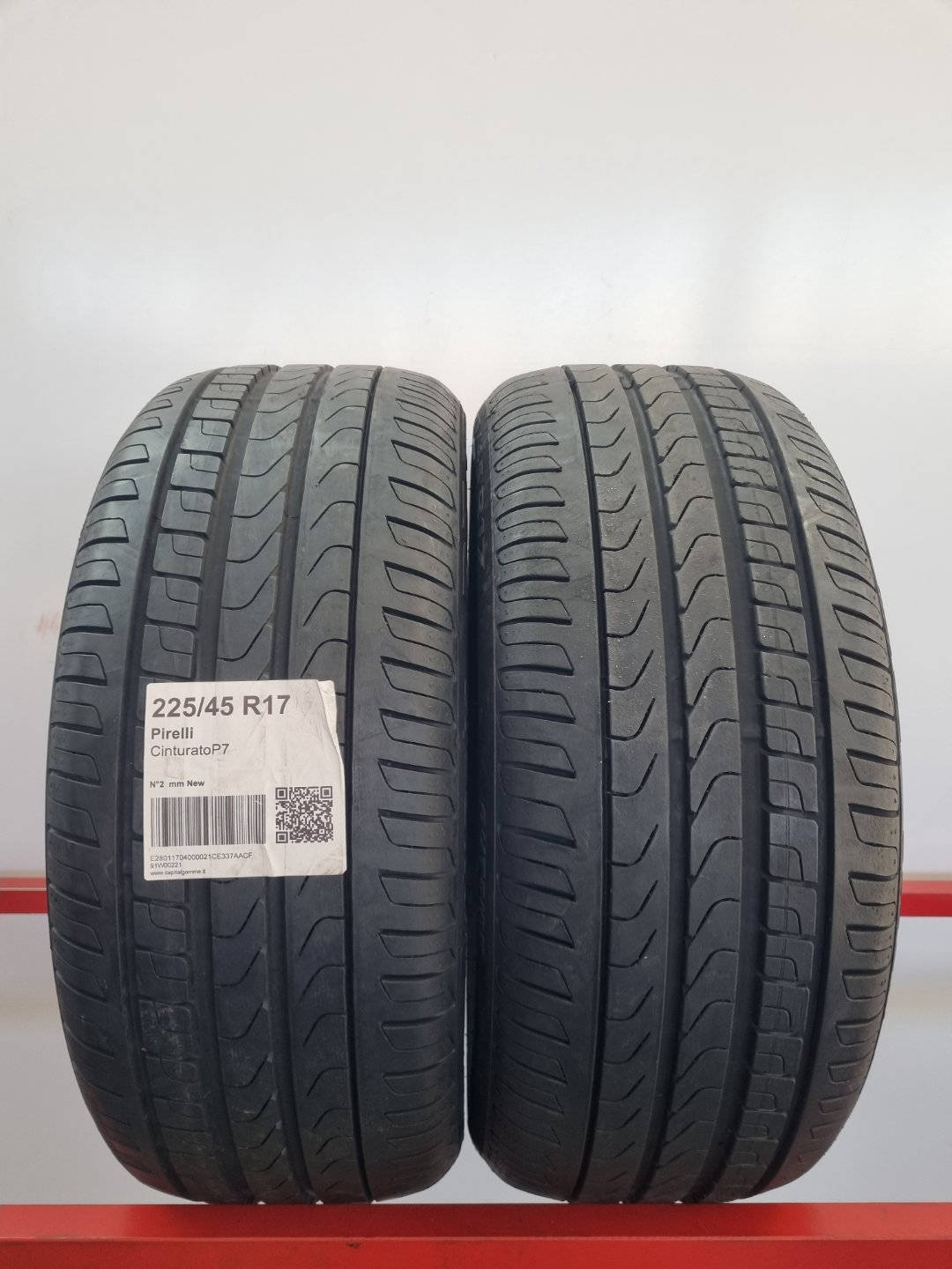 Pneumatico usato Pirelli battistrada