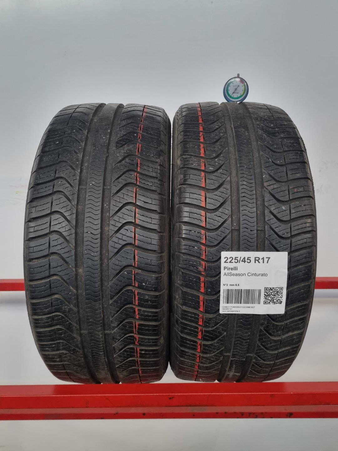 Pneumatico usato Pirelli battistrada