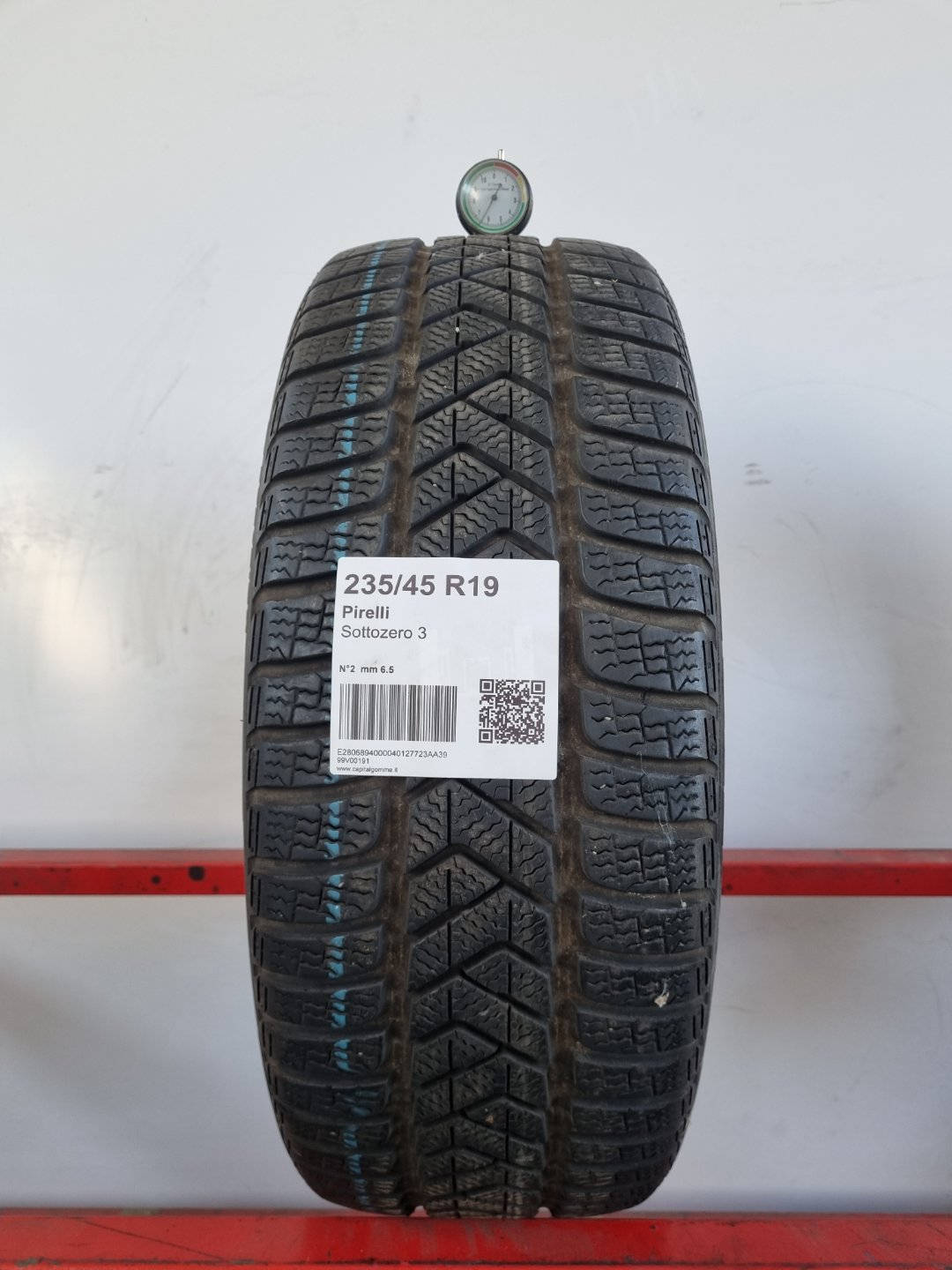 Gomma usata Pirelli Sottozero 3 235/45 R19 Invernale - Capital Gomme