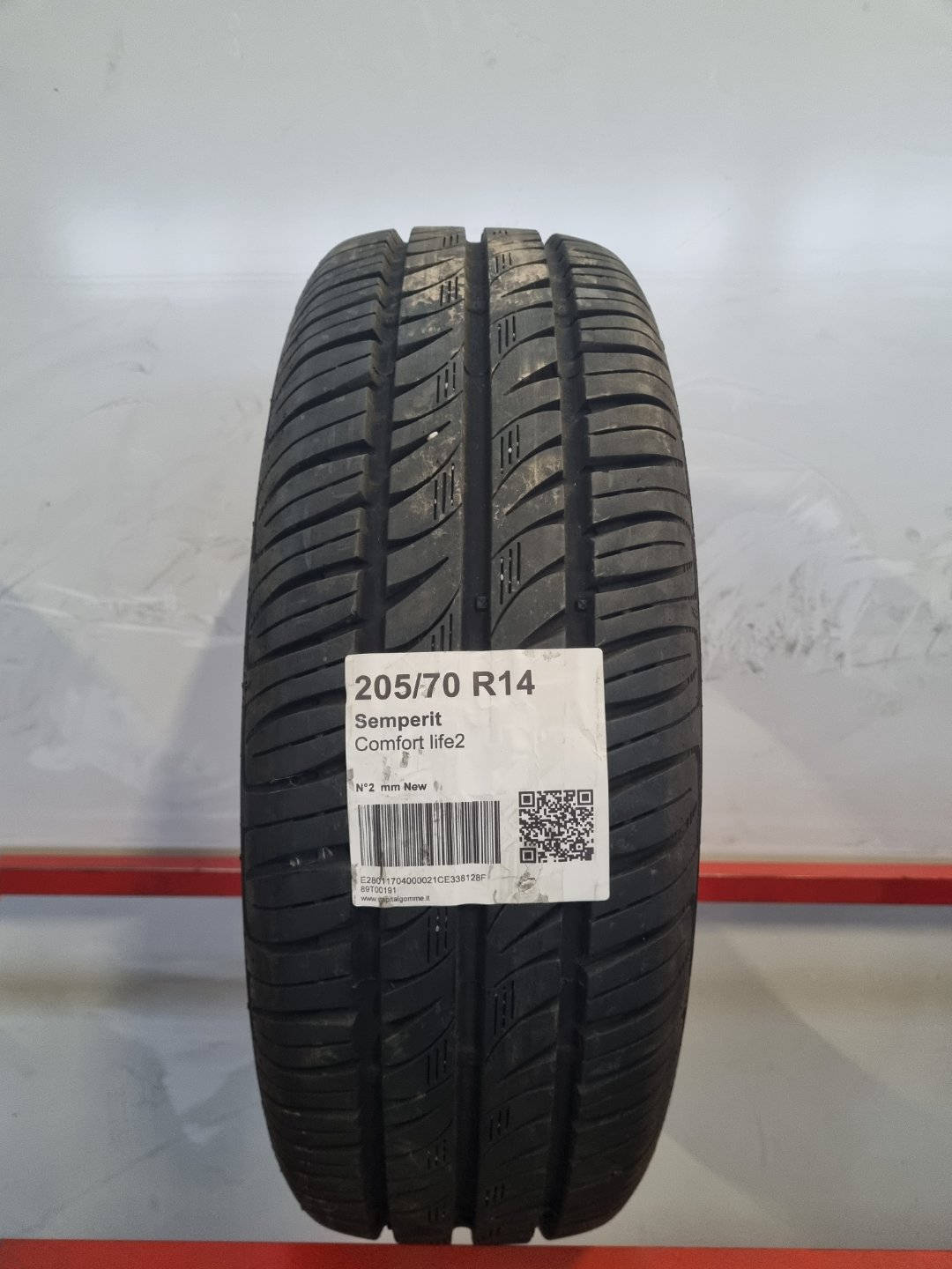 Gomma usata Semperit Comfort life2 205/70 R14 Estiva - Capital Gomme