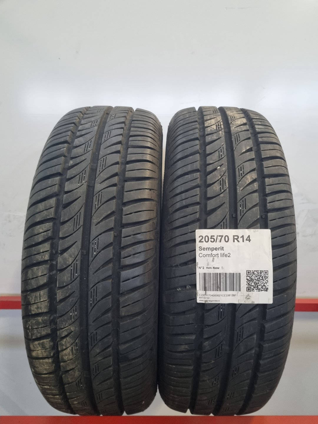 Pneumatico usato Semperit battistrada