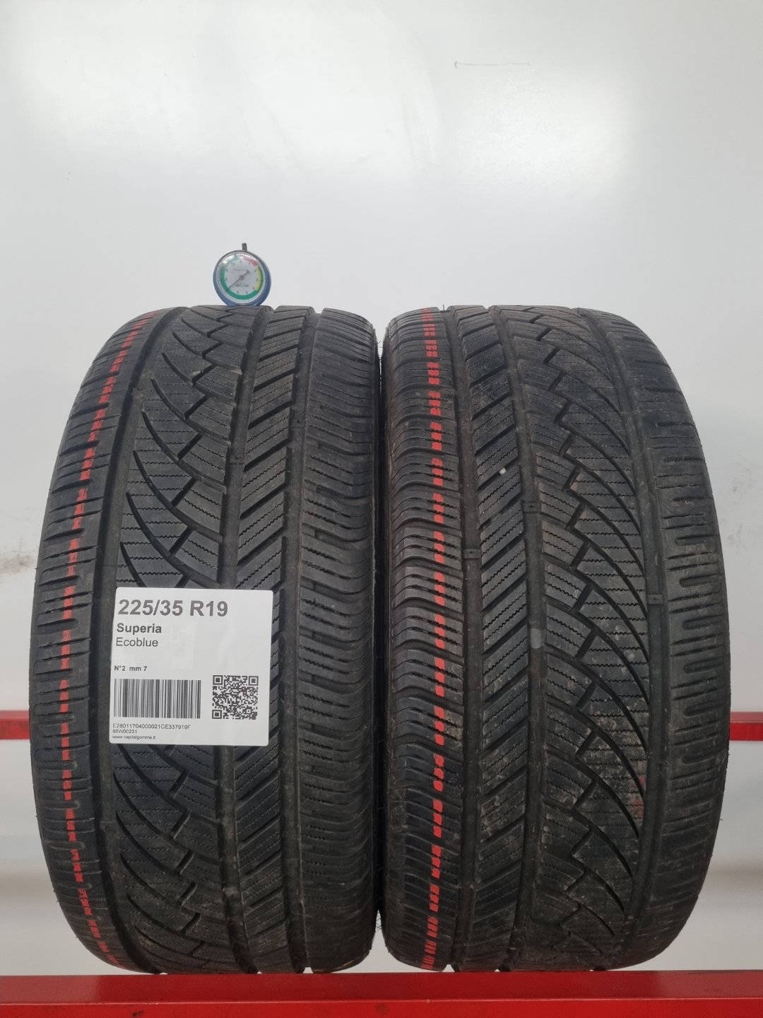 Pneumatico usato Superia battistrada