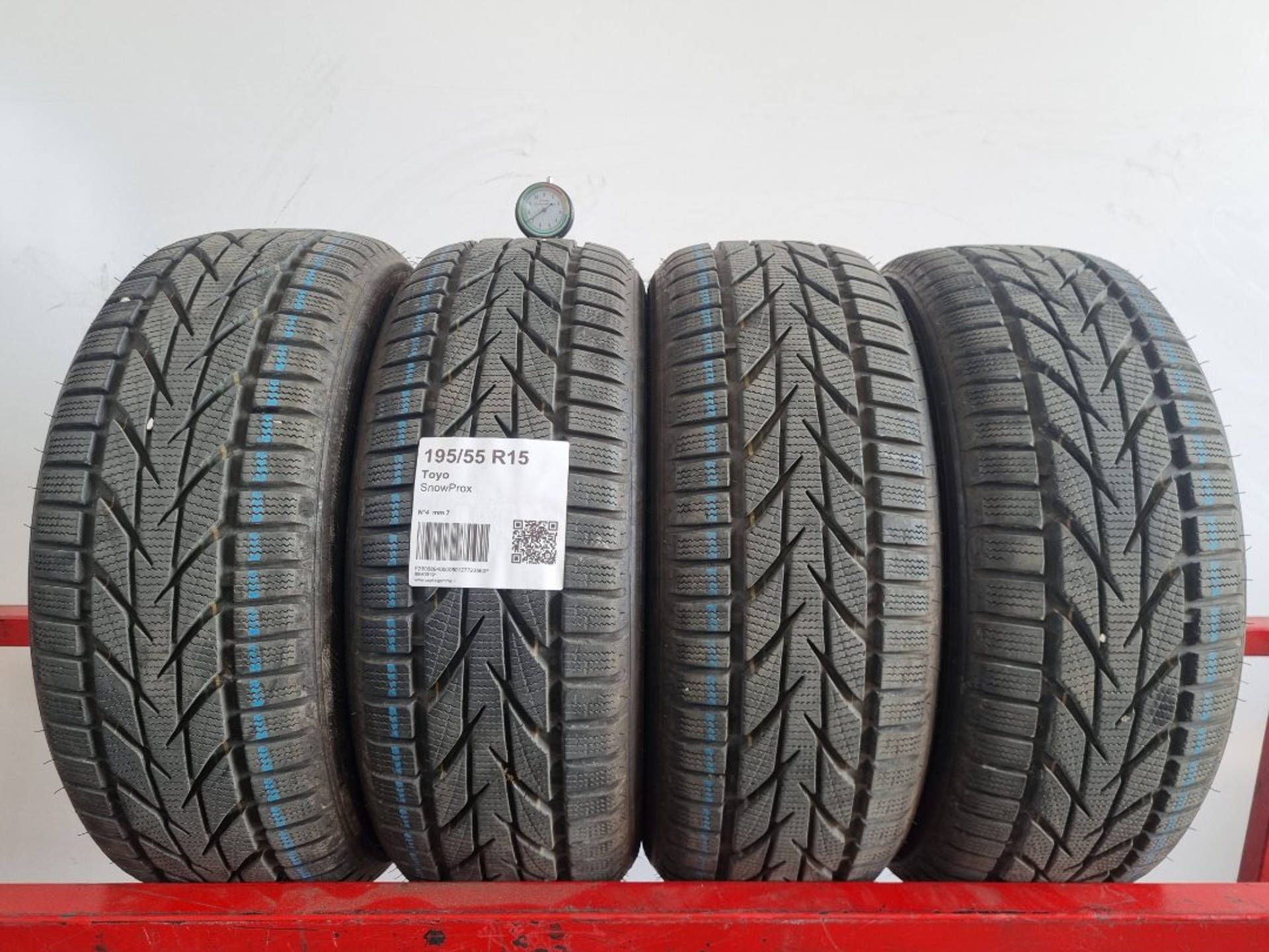 Pneumatico usato Toyo dettaglio DOT