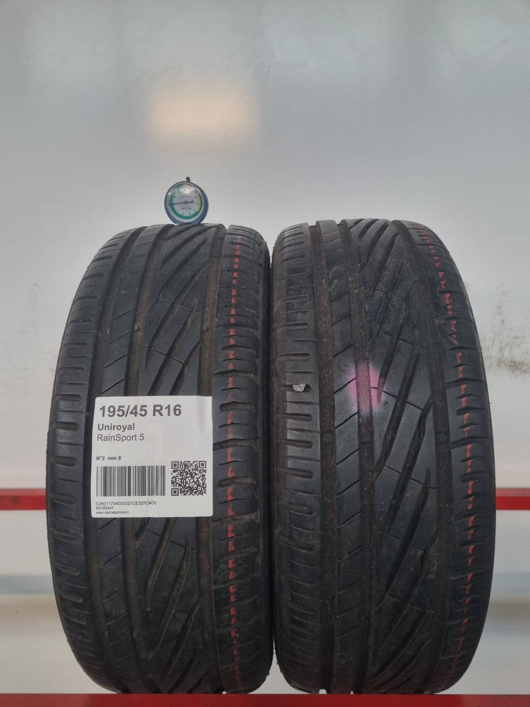 Pneumatico usato Uniroyal battistrada