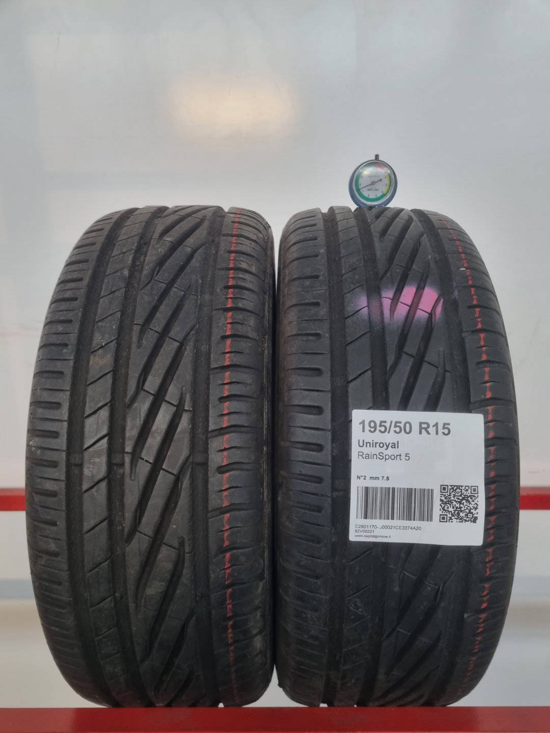 Pneumatico usato Uniroyal battistrada