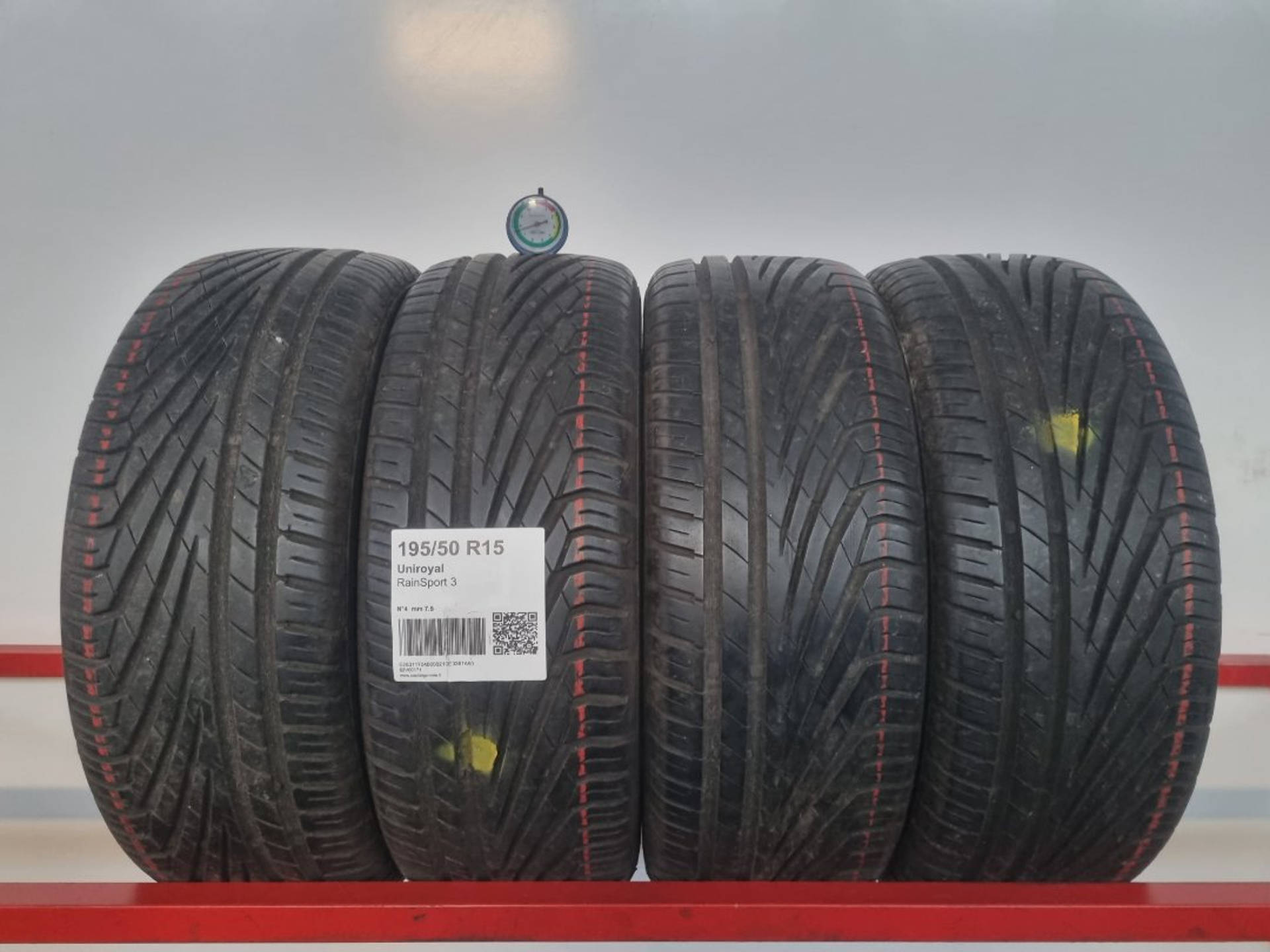 Pneumatico usato Uniroyal dettaglio DOT