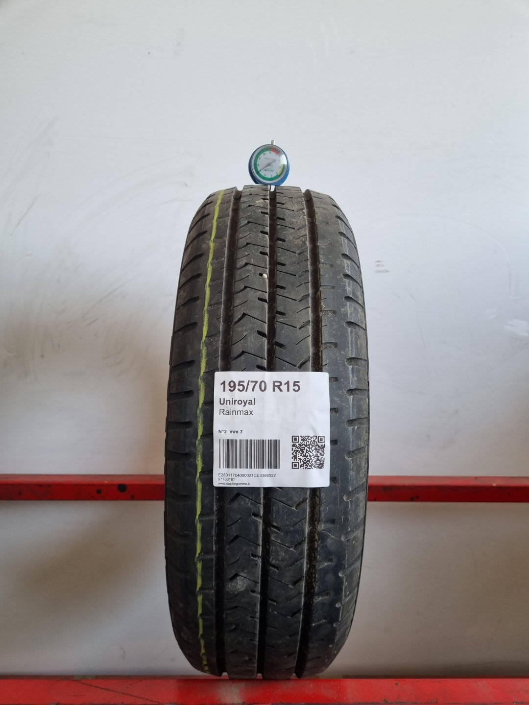 Gomma usata Uniroyal Rainmax 195/70 R15 Estiva - Capital Gomme