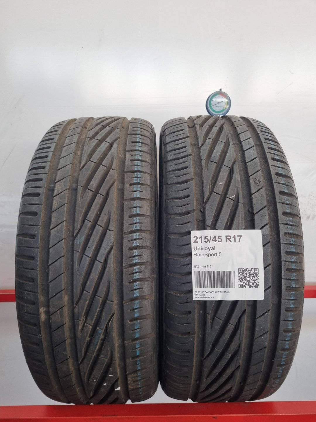 Pneumatico usato Uniroyal battistrada