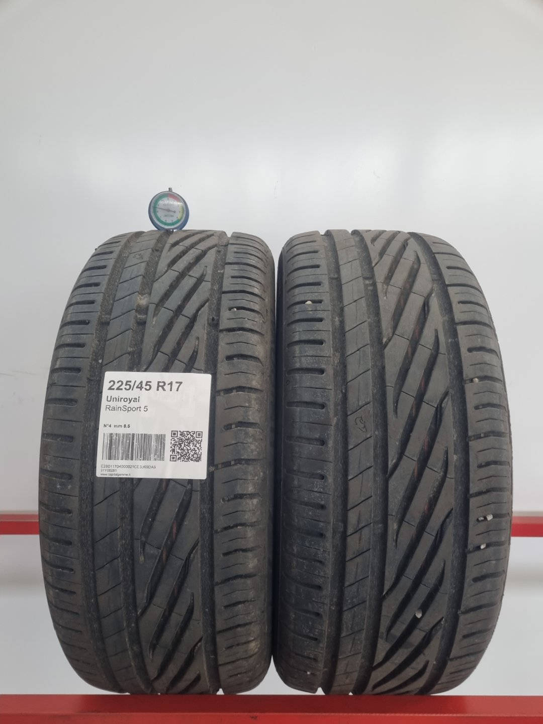 Pneumatico usato Uniroyal battistrada