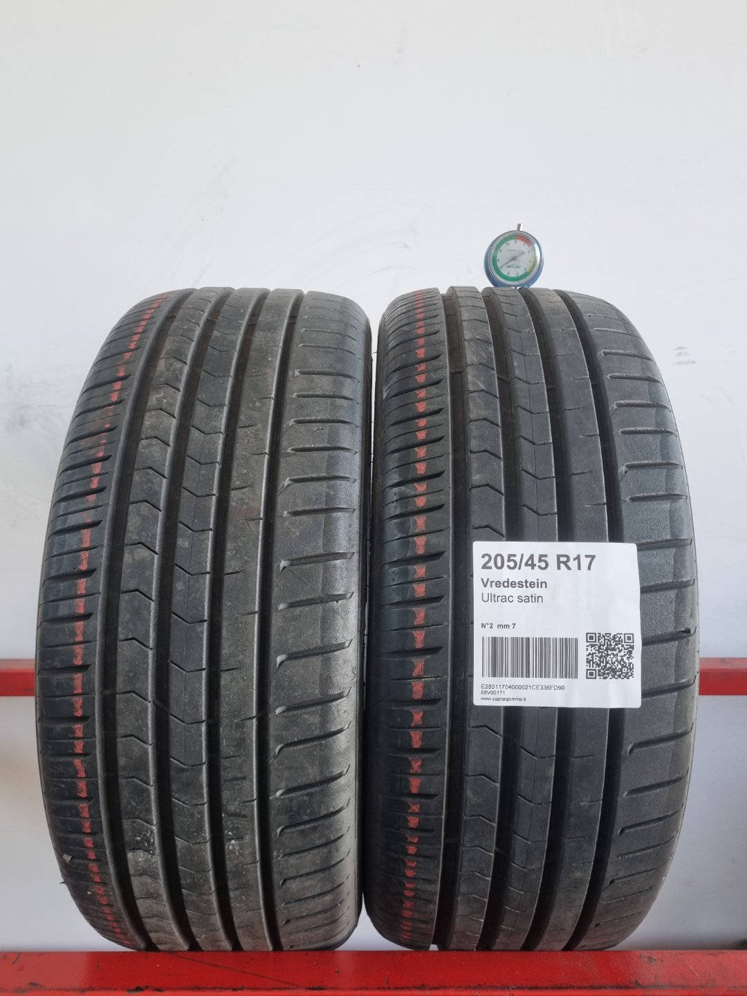 Pneumatico usato Vredestein battistrada