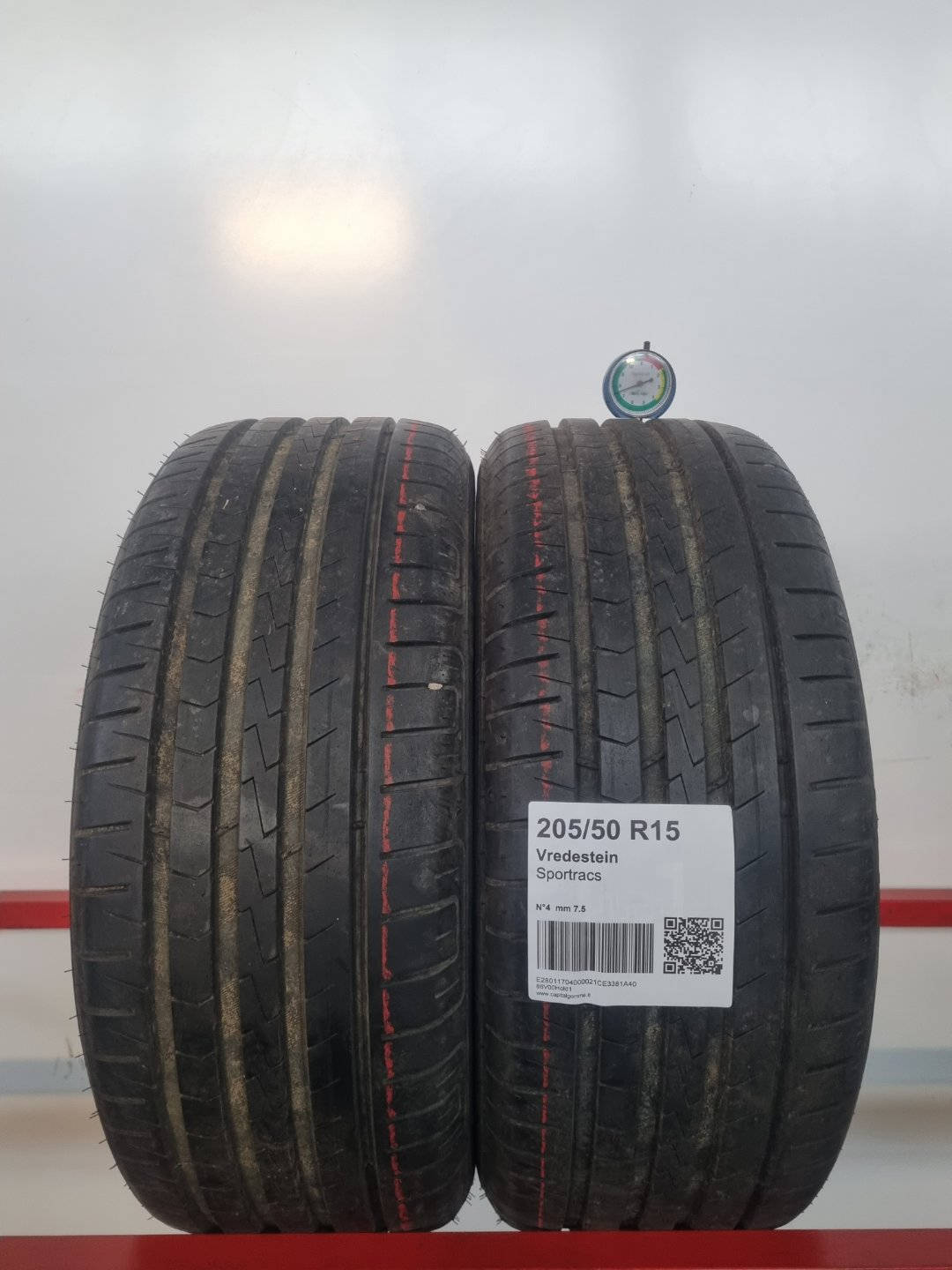 Pneumatico usato Vredestein battistrada