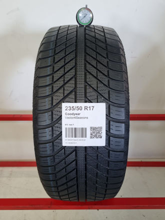 Gomma usata Goodyear Vector4Seasons 235/50 R17 Quattro Stagioni