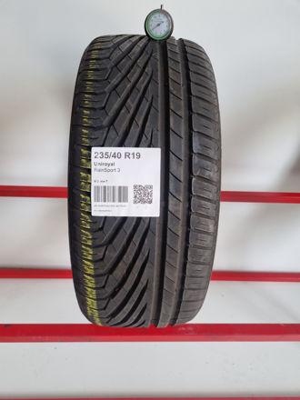 Gomma usata Uniroyal RainSport 3 235/40 R19 Estiva