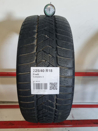 Gomma usata Pirelli Sottozero 3 225/40 R18 Invernale