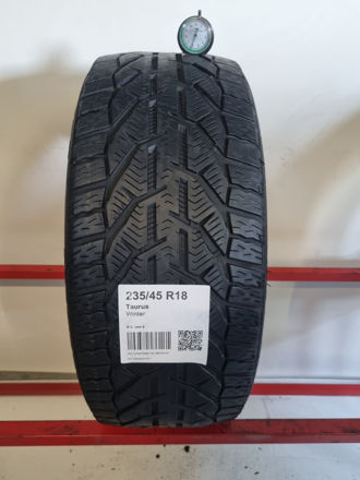 Gomma usata Taurus Winter 235/45 R18 Invernale