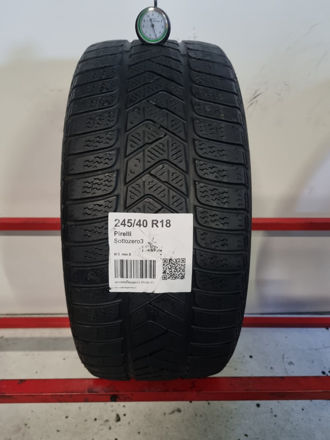 Gomma usata Pirelli Sottozero3 245/40 R18 Invernale