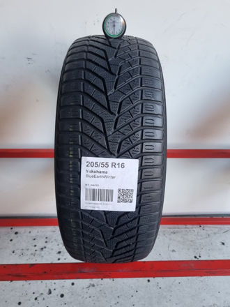 Gomma usata Yokohama BlueEarthWinter 205/55 R16 Invernale