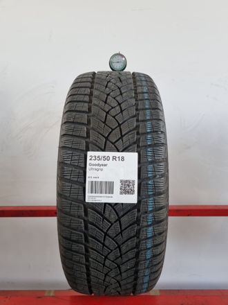 Gomma usata Goodyear Ultragrip 235/50 R18 Invernale