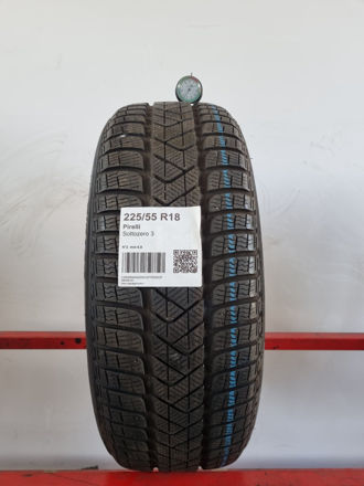 Gomma usata Pirelli Sottozero 3 225/55 R18 Invernale